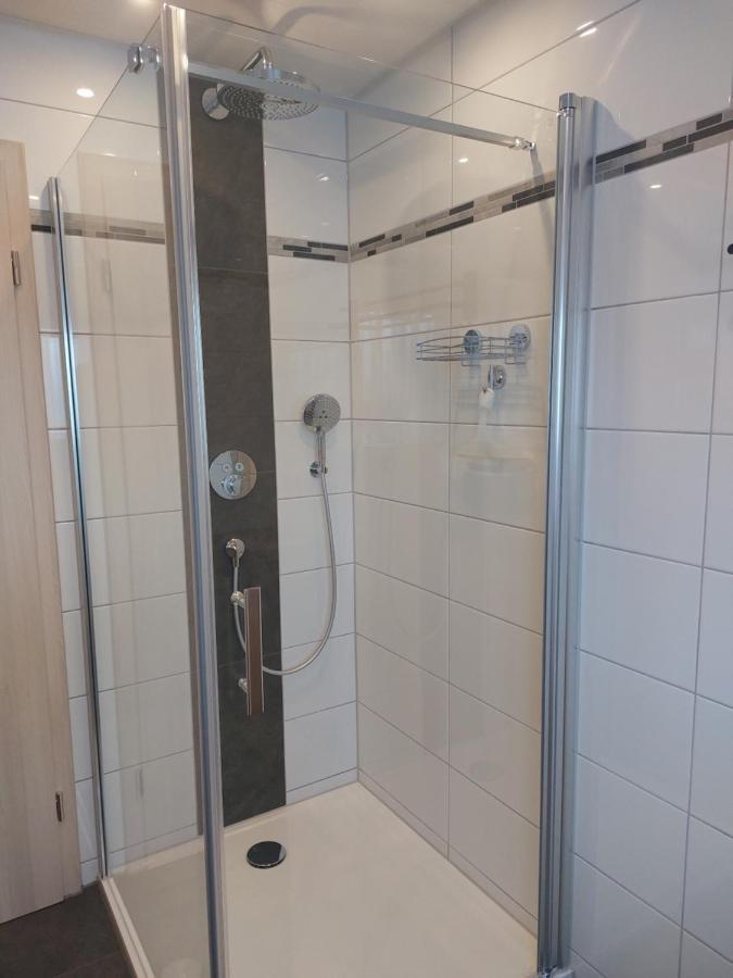 Moderne Ferienwohnung - Neu Renoviert - Ruhige Lage Waldachtal Exterior foto