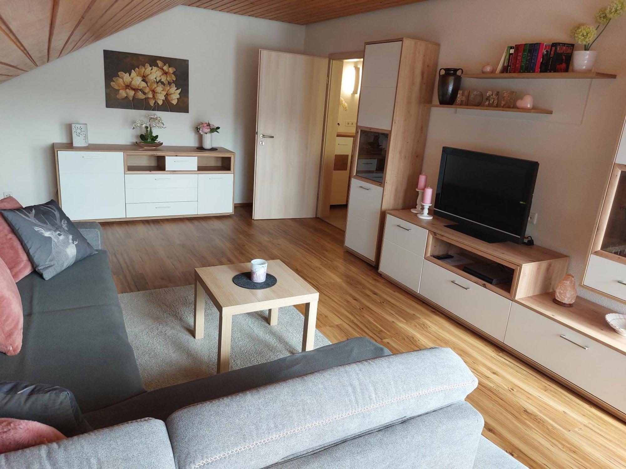 Moderne Ferienwohnung - Neu Renoviert - Ruhige Lage Waldachtal Exterior foto